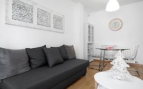 Apartamento en Sabiñánigo con amplia y soleada terraza